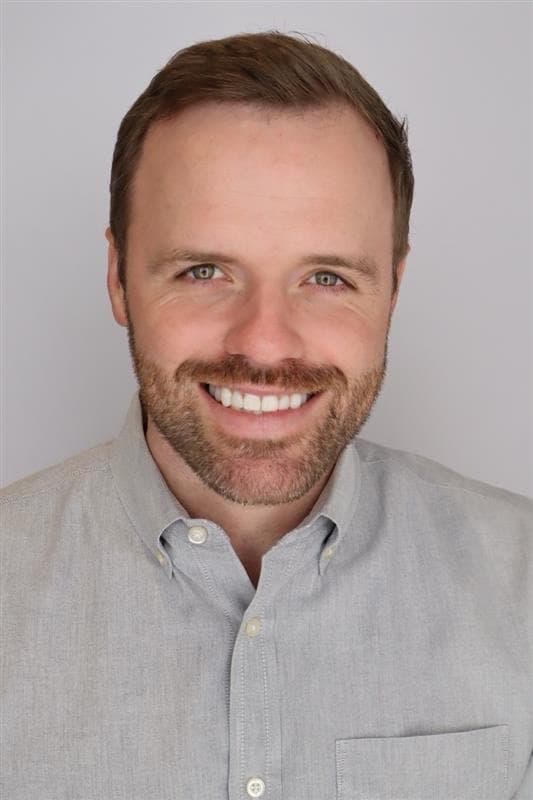 Portrait of Chris Smith